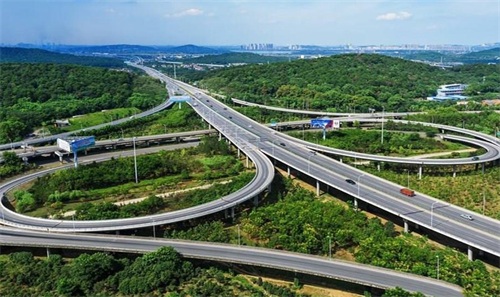 遂昌钢筋套筒应用于高速公路